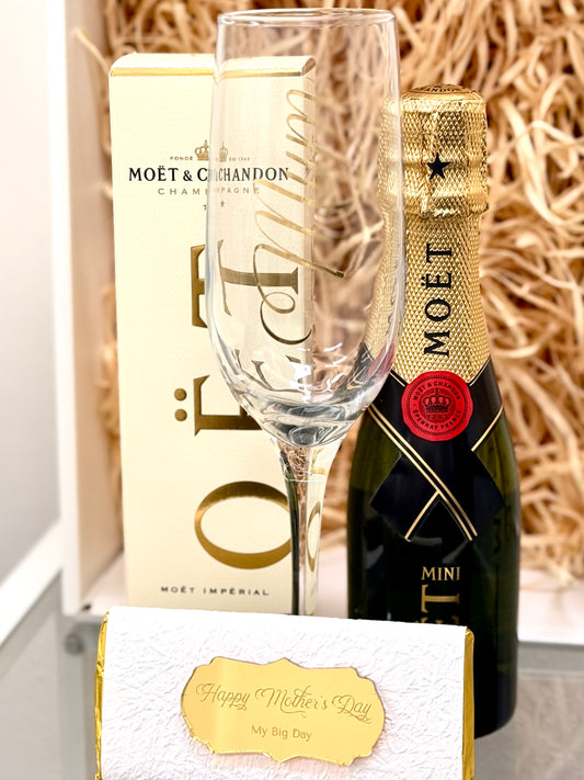 Mother’s Day Mini Moët Gift Set